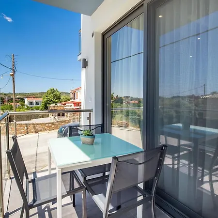 New Azzurro Deluxe Hotell *